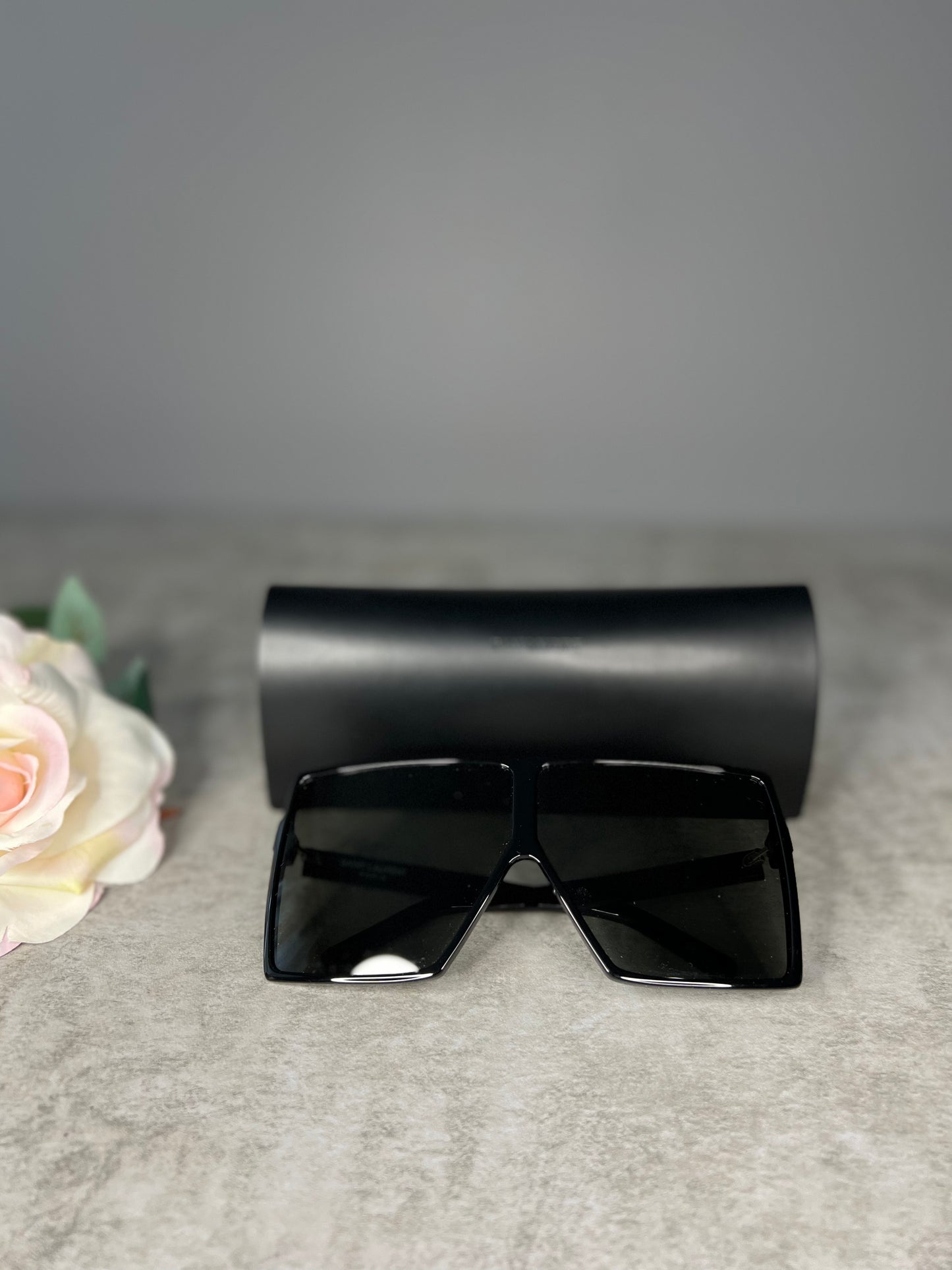 Yves Saint Laurent SL 183 Betty Sunglasses